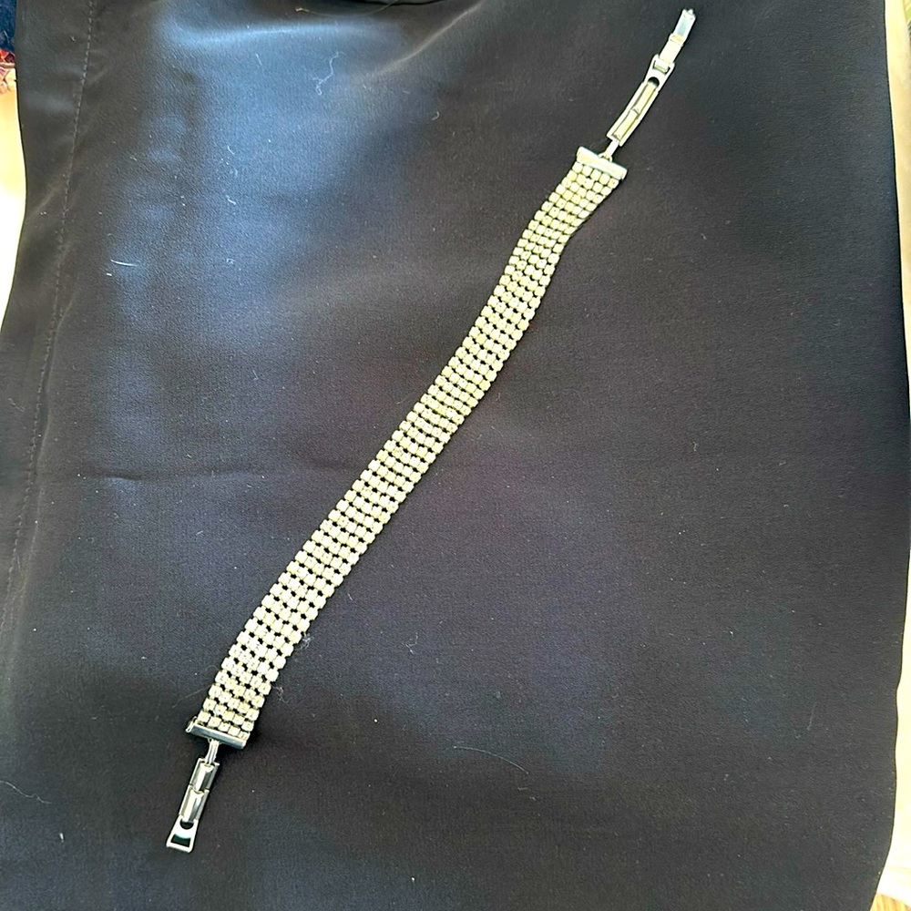 Beautiful, vintage, rhinestone choker
